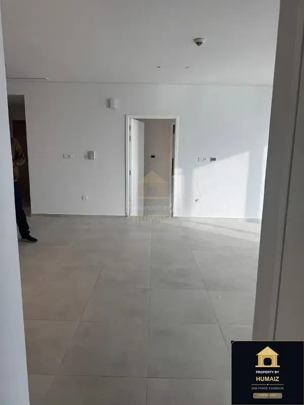 3-Bedroom Luxury Apartment (Private Pool, 5 Bath, Suite 75) at The Views For Sale in DHA Phase 8 Karachi — Photograph 11