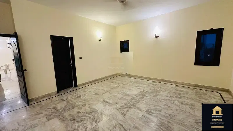 4-Bedroom Upper/Lower Portion (5 Bath, Unit 2) in DHA Phase 8 For Rent in DHA Phase 8 Karachi — Photograph 27