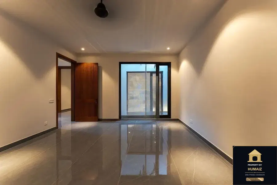 666 Sq. Yd. 6-Bedroom Luxury Villa (Private Pool, 6 Bath, Residence 5) in DHA Phase 8 For Sale in DHA Phase 8 Karachi — Photograph 9