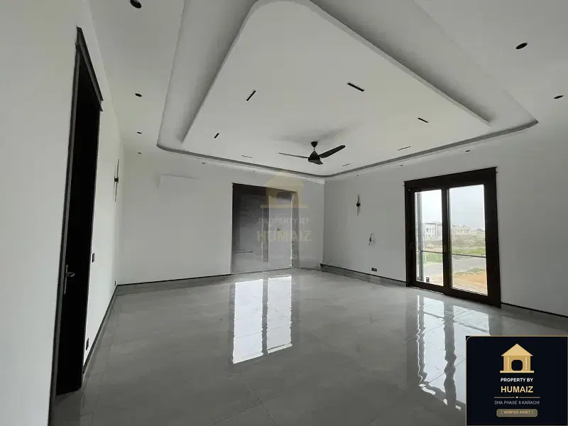 666 Sq. Yd. 6-Bedroom Luxury Villa in Khayaban-e-Bahria For Sale in DHA Phase 8 Karachi — Photograph 20