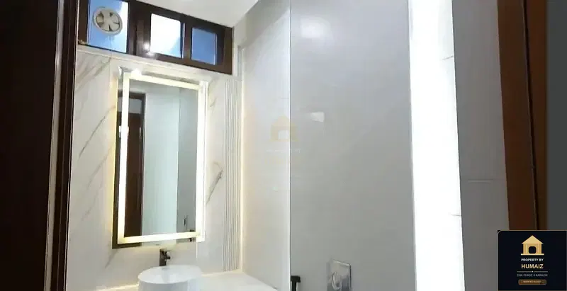 300 Sq. Yd. 4-Bedroom Luxury Villa (Sea Facing, 4 Bath, Residence 4) in Khayaban-e-Sahil For Sale in DHA Phase 8 Karachi — Photograph 15