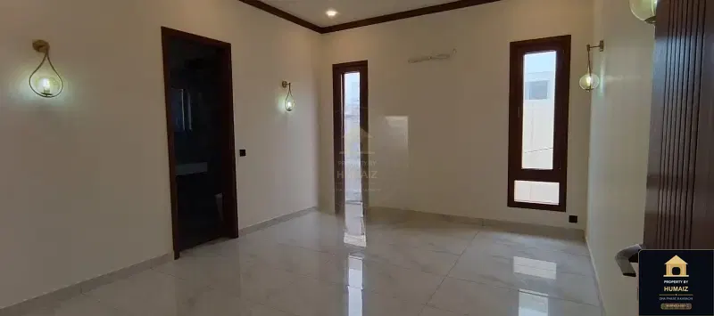 500 Sq. Yd. 7-Bedroom Luxury Villa (Basement, 6 Bath, Residence 9) in DHA Phase 8 For Sale in DHA Phase 8 Karachi — Photograph 32