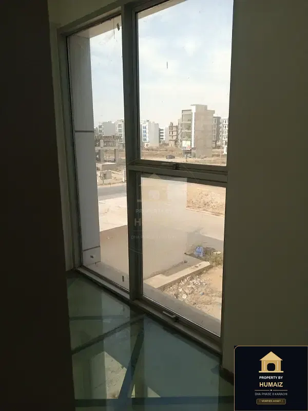 200 Sq. Yd. Commercial Building (Corner, 5 Bath, Unit 1) in DHA Phase 8 For Rent in DHA Phase 8 Karachi — Photograph 8