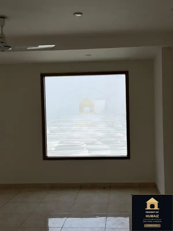 3-Bedroom Luxury Apartment (Sea Facing, 5 Bath, Suite 10) at Pearl Towers For Sale in DHA Phase 8 Karachi — Photograph 19