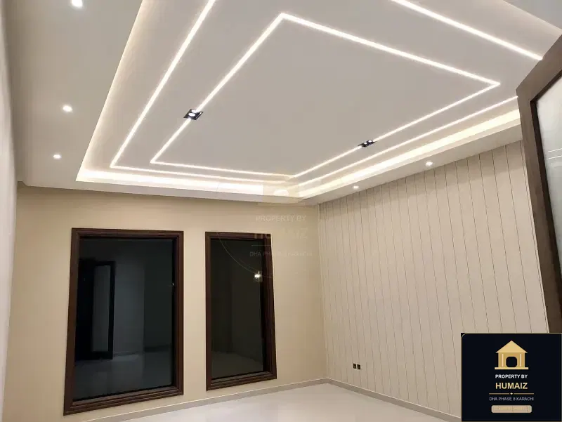 500 Sq. Yd. 6-Bedroom Luxury Villa (West Open, 6 Bath, Residence 3) on Zulfiqar Commercial For Sale in DHA Phase 8 Karachi — Photograph 2