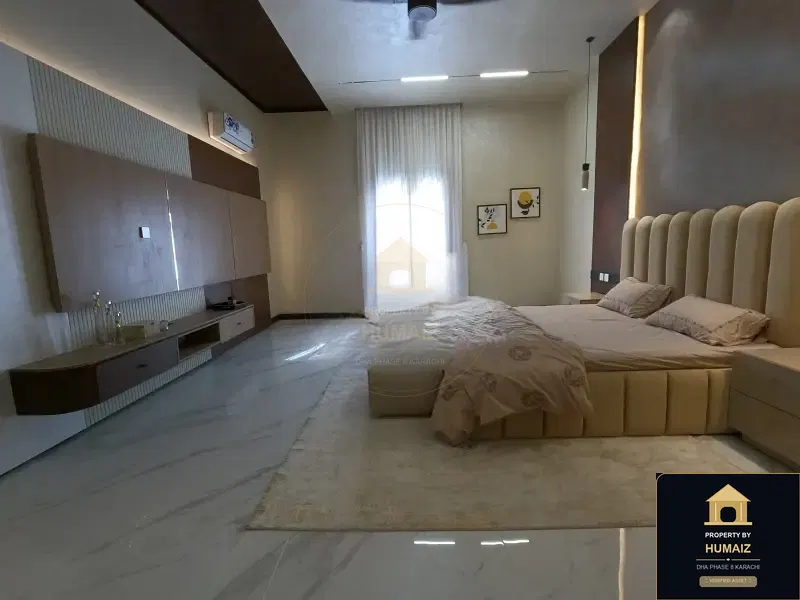 1,000 Sq. Yd. 10-Bedroom Luxury Villa on Khayaban-e-Ghalib For Sale in DHA Phase 8 Karachi — Photograph 10