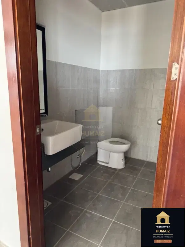 Luxury Penthouse Suite at Emaar Oceanfront For Sale in DHA Phase 8 Karachi — Photograph 18