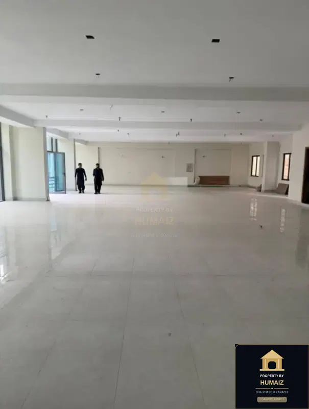 444 Sq. Yd. Corporate Office Space (2 Bath, Unit 3) in DHA Phase 8 For Rent in DHA Phase 8 Karachi — Photograph 4