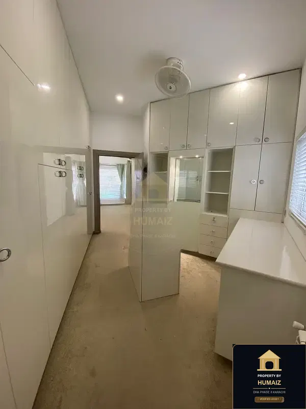 666 Sq. Yd. Architectural Villa in Zone B For Sale in DHA Phase 8 Karachi — Photograph 2