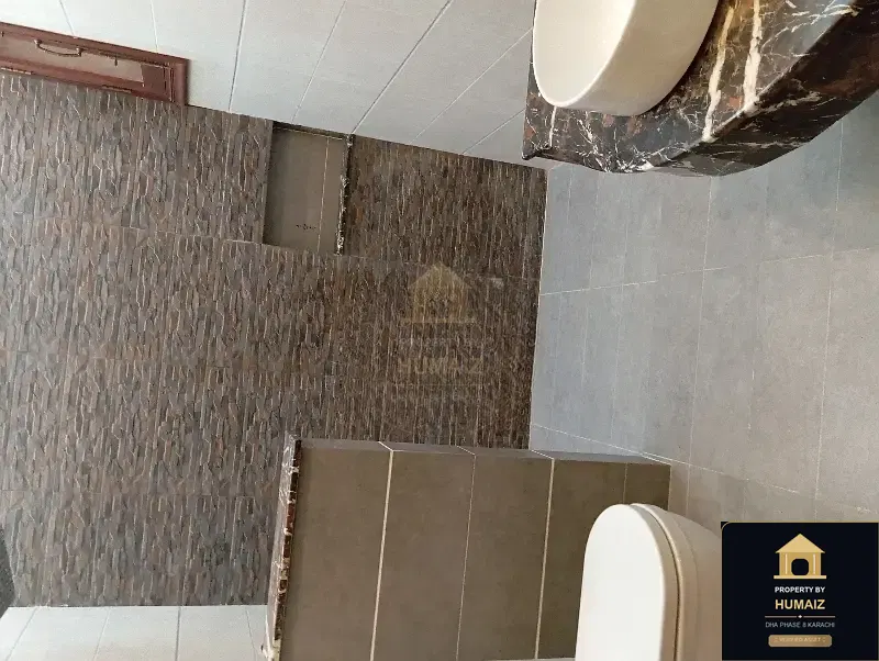 500 Sq. Yd. 6-Bedroom Luxury Villa (West Open, 6 Bath, Residence 40) in DHA Phase 8 For Rent in DHA Phase 8 Karachi — Photograph 4