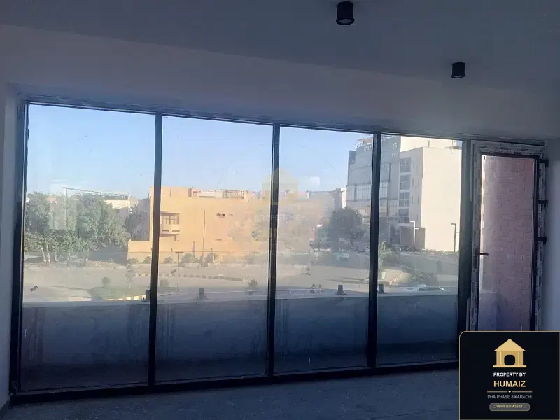 250 Sq. Yd. Corporate Office Space on Zulfiqar Commercial For Rent in DHA Phase 8 Karachi — Photograph 12