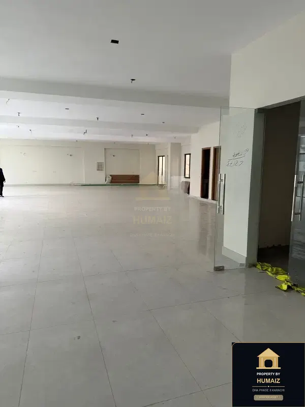 489 Sq. Yd. Corporate Office Space on Al-Murtaza Commercial For Rent in DHA Phase 8 Karachi — Photograph 6