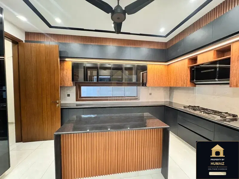 500 Sq. Yd. 6-Bedroom Luxury Villa (Private Pool, 6 Bath, Residence 25) in DHA Phase 8 For Sale in DHA Phase 8 Karachi — Photograph 3