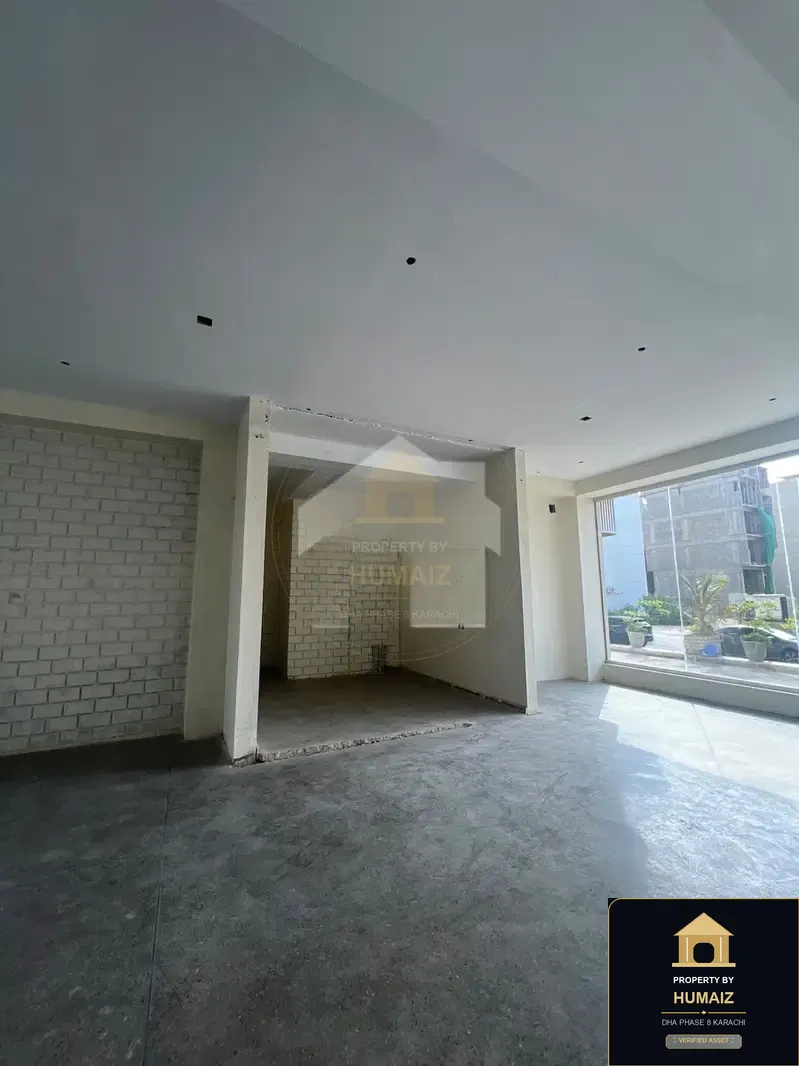 300 Sq. Yd. Corporate Office Space on Zulfiqar Commercial For Rent in DHA Phase 8 Karachi — Photograph 2