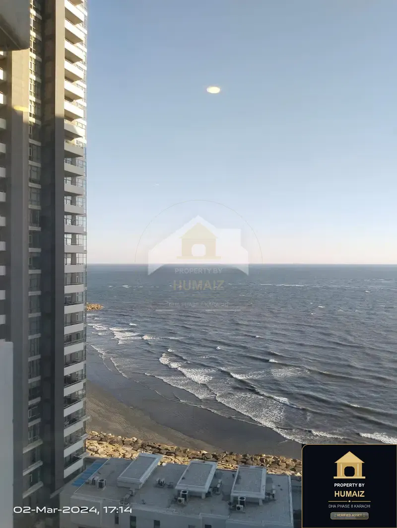 4-Bedroom Luxury Apartment (Sea Facing, 5 Bath, Suite 3) at Pearl Towers For Rent in DHA Phase 8 Karachi — Photograph 6