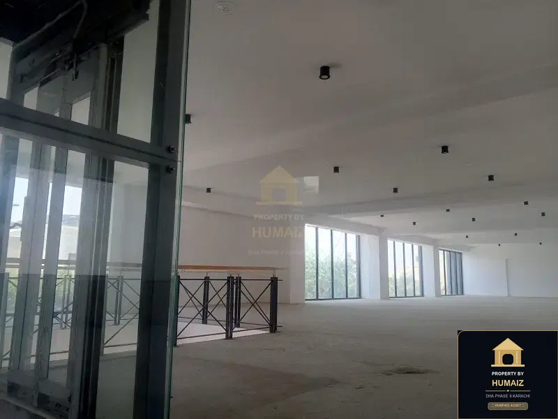 300 Sq. Yd. Corporate Office Space on Al-Murtaza Commercial For Rent in DHA Phase 8 Karachi — Photograph 15