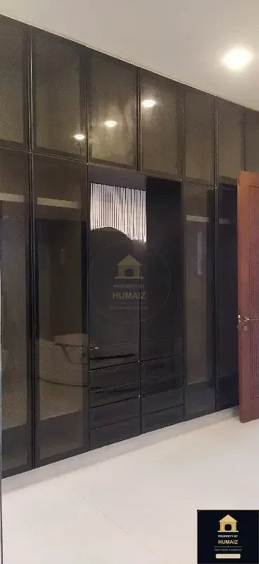 500 Sq. Yd. 7-Bedroom Luxury Villa (Boulevard Facing, 6 Bath, Residence 2) in Zone B For Sale in DHA Phase 8 Karachi — Photograph 15