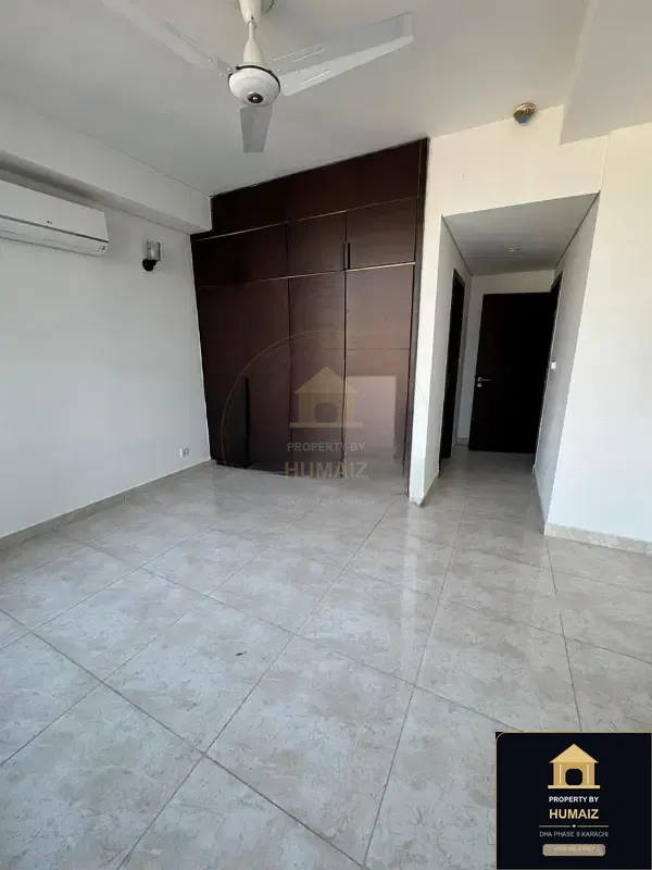 3-Bedroom Luxury Apartment (Sea Facing, 5 Bath, Suite 18) at Pearl Towers For Rent in DHA Phase 8 Karachi — Photograph 27