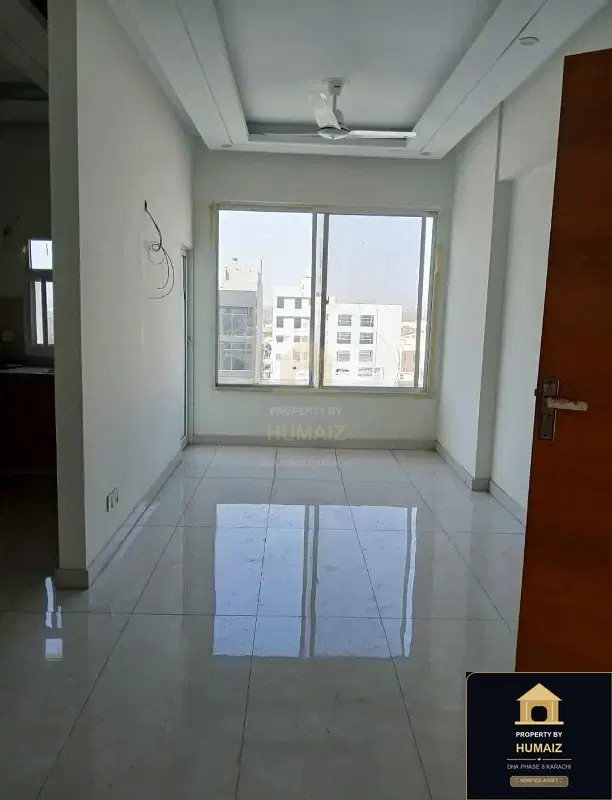 2-Bedroom Luxury Apartment (Brand New, 2 Bath, Suite 2) on Zulfiqar Commercial For Rent in DHA Phase 8 Karachi — Photograph 2