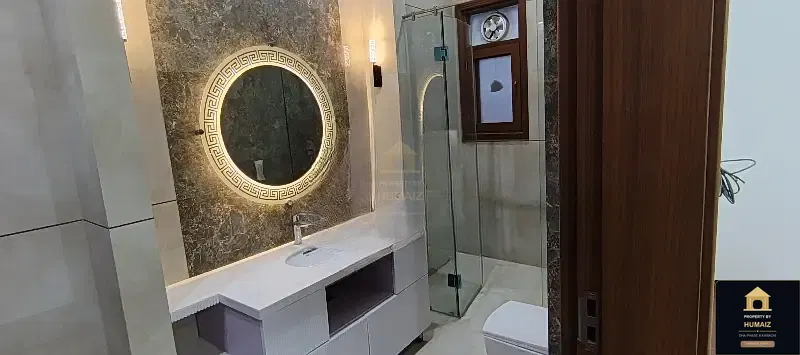600 Sq. Yd. 7-Bedroom Luxury Villa in Zone A For Sale in DHA Phase 8 Karachi — Photograph 28