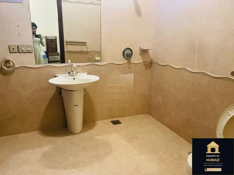 1,000 Sq. Yd. 6-Bedroom Luxury Villa (7 Bath, Residence 24) in DHA Phase 8 For Rent in DHA Phase 8 Karachi — Photograph 12