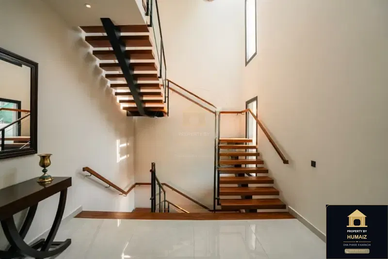 500 Sq. Yd. 6-Bedroom Luxury Villa (Basement, 7 Bath, Residence 24) in DHA Phase 8 For Sale in DHA Phase 8 Karachi — Photograph 15