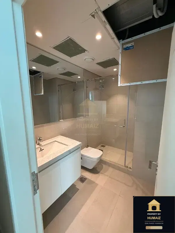 Luxury Penthouse Suite (Sea Facing, Suite 1) at The Views For Sale in DHA Phase 8 Karachi — Photograph 10