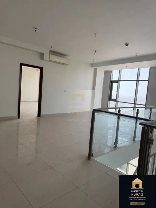 3-Bed Luxury Penthouse at Emaar Oceanfront For Sale in DHA Phase 8 Karachi — Photograph 10