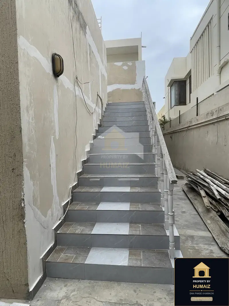 500 Sq. Yd. 2-Bedroom Luxury Villa in DHA Phase 8 For Rent in DHA Phase 8 Karachi — Photograph 3