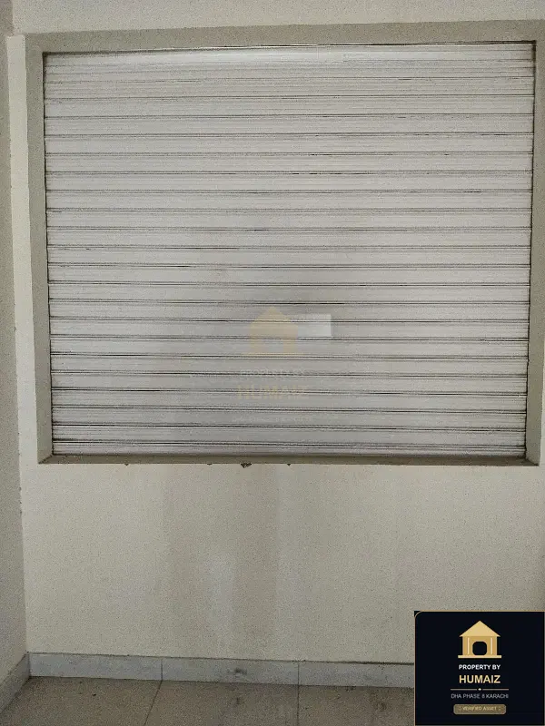 550 Sq. Yd. Commercial Retail Shop in Khayaban-e-Shaheen For Sale in DHA Phase 8 Karachi — Photograph 15