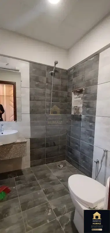 3-Bedroom Luxury Apartment (3 Bath, Suite 6) on Al-Murtaza Commercial For Sale in DHA Phase 8 Karachi — Photograph 25