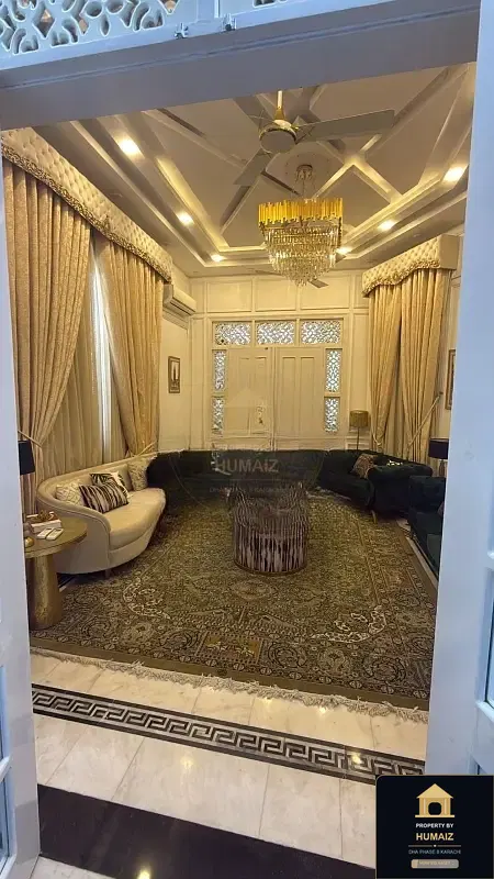 5-Bedroom Upper/Lower Portion (6 Bath, Unit 1) in DHA Phase 8 For Rent in DHA Phase 8 Karachi — Photograph 2