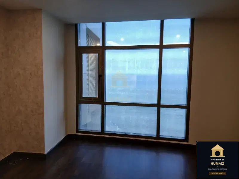 3-Bedroom Luxury Apartment (Sea Facing, 5 Bath, Suite 28) at Pearl Towers For Sale in DHA Phase 8 Karachi — Photograph 5