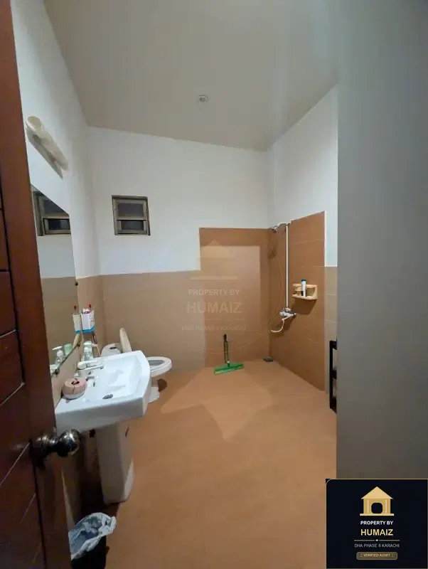 3-Bedroom Upper/Lower Portion (4 Bath, Unit 84) in DHA Phase 8 For Rent in DHA Phase 8 Karachi — Photograph 12