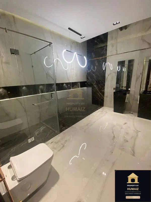 3-Bedroom Upper/Lower Portion (4 Bath, Unit 2) in DHA Phase 8 For Rent in DHA Phase 8 Karachi — Photograph 4