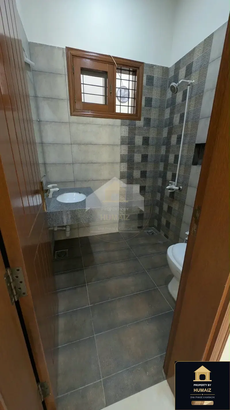 100 Sq. Yd. 4-Bedroom Luxury Villa (Basement, 5 Bath, Residence 19) in DHA Phase 8 For Sale in DHA Phase 8 Karachi — Photograph 10