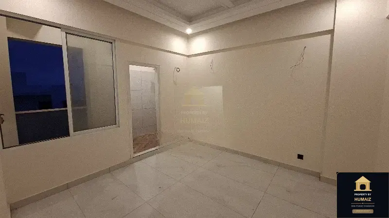 3-Bedroom Luxury Apartment (West Open, 3 Bath, Suite 31) on Al-Murtaza Commercial For Sale in DHA Phase 8 Karachi — Photograph 4