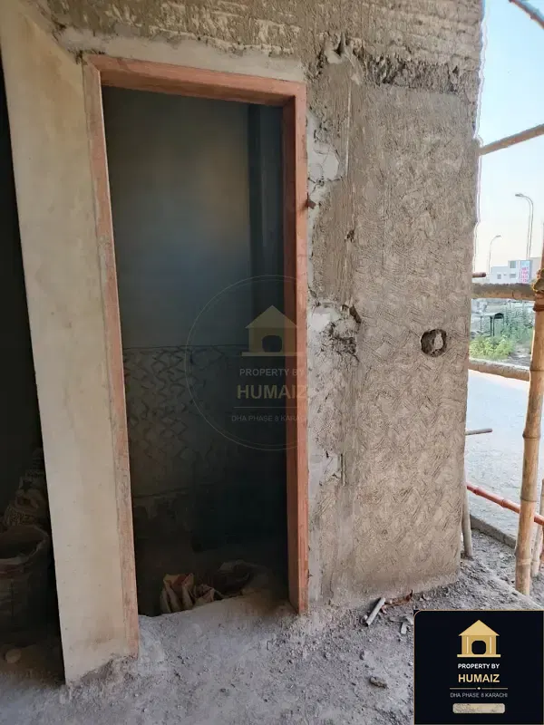 144 Sq. Yd. Commercial Retail Shop on Al-Murtaza Commercial For Sale in DHA Phase 8 Karachi — Photograph 3
