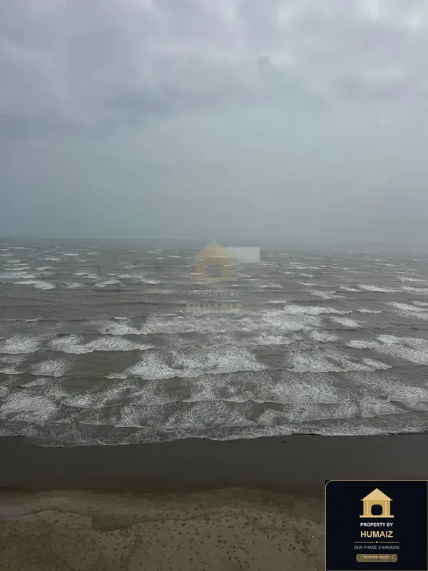 3-Bedroom Luxury Apartment (Sea Facing, 5 Bath, Suite 21) at The Views For Sale in DHA Phase 8 Karachi — Photograph 10