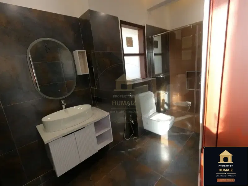500 Sq. Yd. 6-Bedroom Luxury Villa (West Open, 6 Bath, Residence 7) in Khayaban-e-Shujaat For Sale in DHA Phase 8 Karachi — Photograph 16