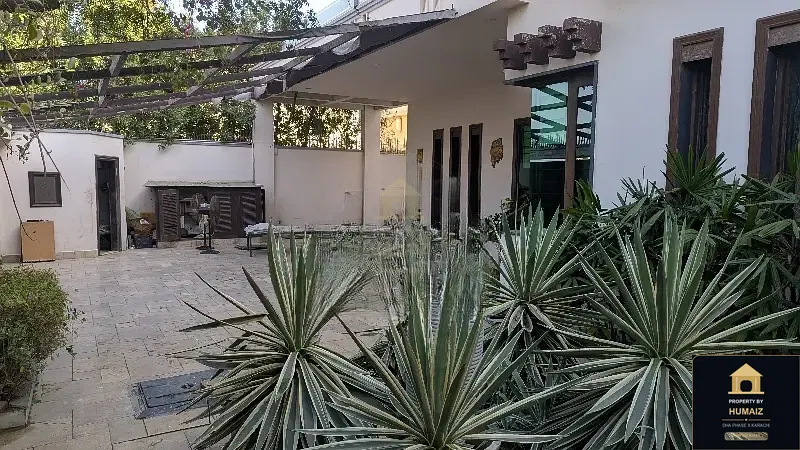 111 Sq. Yd. 7-Bedroom Luxury Villa in DHA Phase 8 For Sale in DHA Phase 8 Karachi — Photograph 6