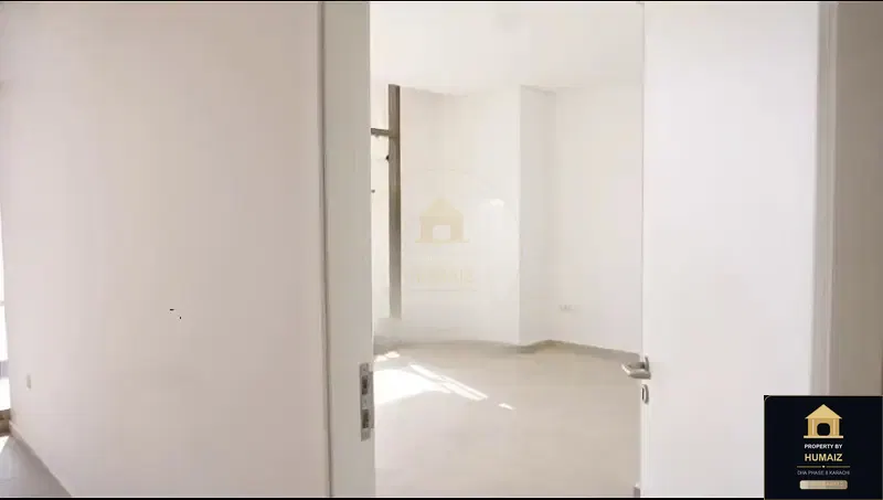 3-Bedroom Luxury Apartment (Private Pool, 3 Bath, Suite 52) at The Views For Sale in DHA Phase 8 Karachi — Photograph 9