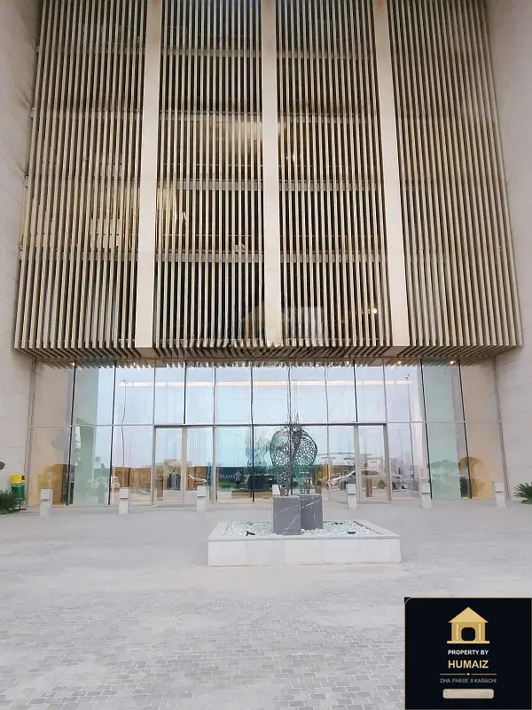 2-Bedroom Luxury Apartment (Sea Facing, 3 Bath, Suite 5) at Emaar Oceanfront For Sale in DHA Phase 8 Karachi — Photograph 2