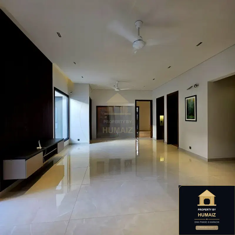 500 Sq. Yd. 6-Bedroom Luxury Villa (Basement, 7 Bath, Residence 10) in Zone A For Sale in DHA Phase 8 Karachi — Photograph 5