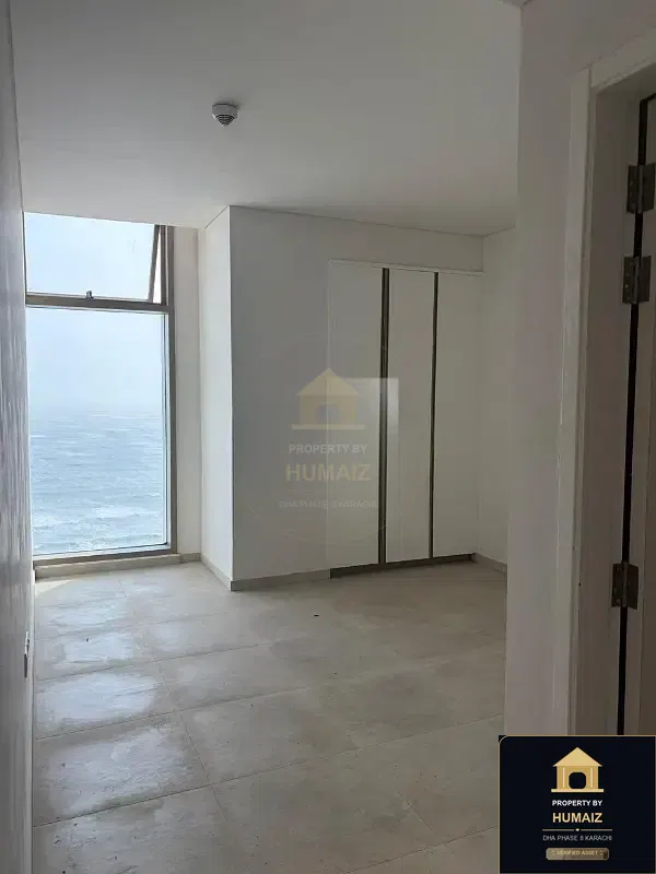 2-Bedroom Luxury Apartment (Sea Facing, 2 Bath, Suite 7) at Emaar Oceanfront For Sale in DHA Phase 8 Karachi — Photograph 11