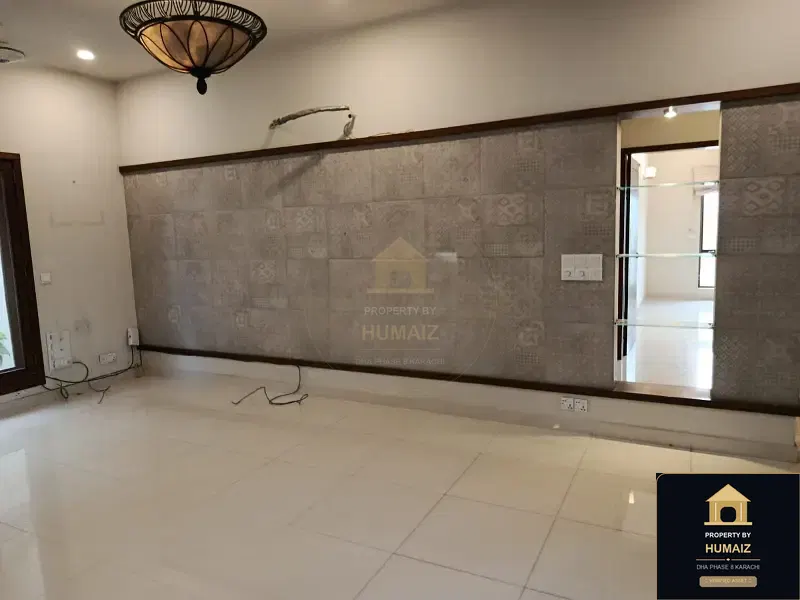 500 Sq. Yd. 5-Bedroom Luxury Villa (Boulevard Facing, 5 Bath, Residence 7) in DHA Phase 8 For Rent in DHA Phase 8 Karachi — Photograph 7