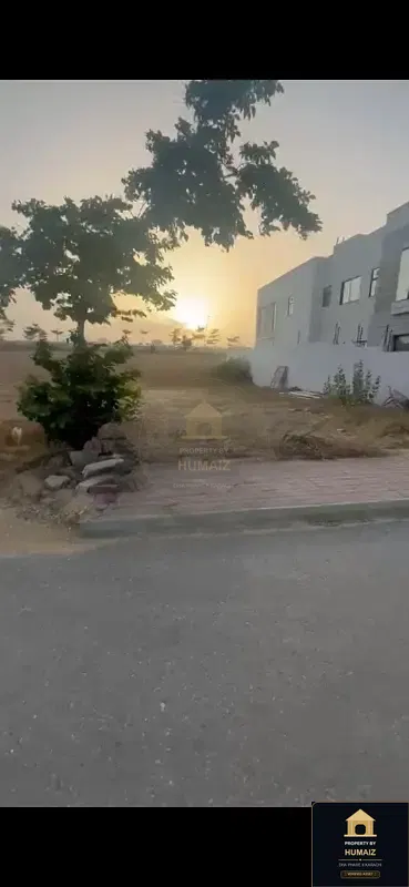 300 Sq. Yd. Residential Plot (Corner, Parcel 17) in Khayaban-e-Sahil For Sale in DHA Phase 8 Karachi — Photograph 4