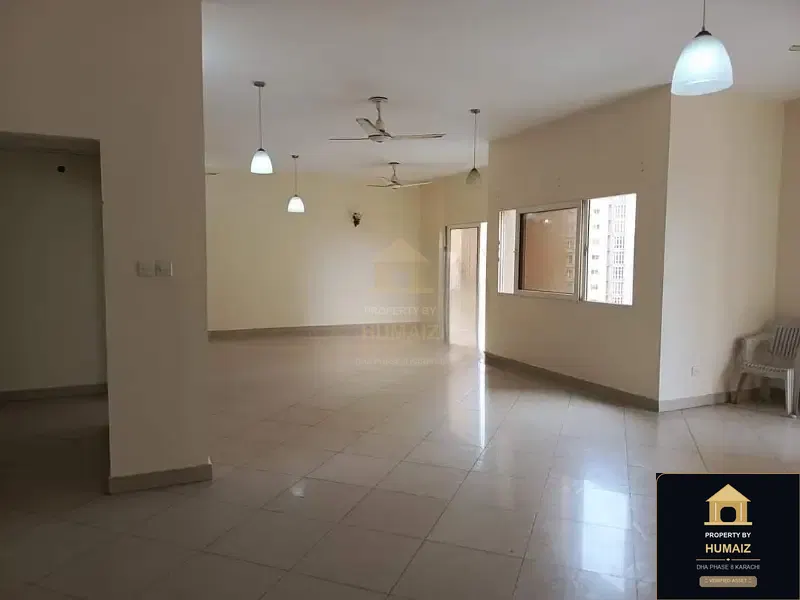 3-Bedroom Luxury Apartment (4 Bath, Suite 7) at Creek Vistas For Rent in DHA Phase 8 Karachi — Photograph 3