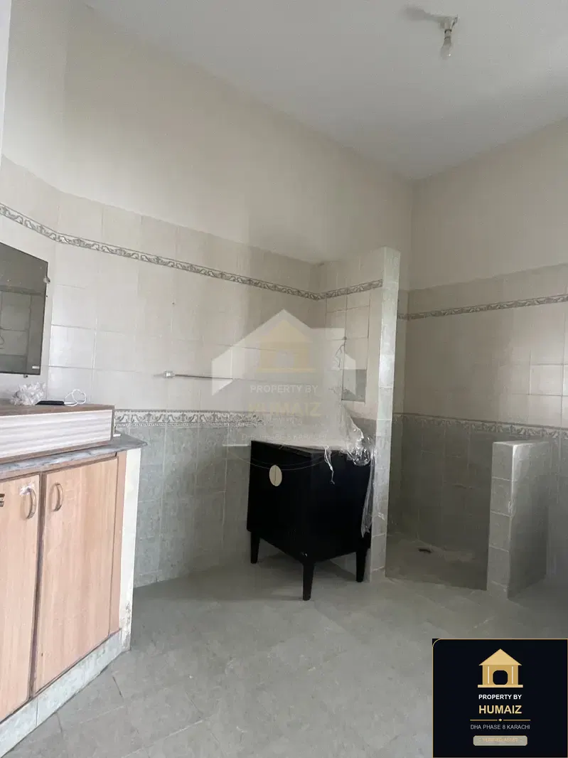 500 Sq. Yd. 2-Bedroom Luxury Villa in DHA Phase 8 For Rent in DHA Phase 8 Karachi — Photograph 10