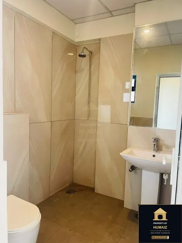 3-Bedroom Luxury Apartment (Corner, 3 Bath, Suite 25) on Al-Murtaza Commercial For Rent in DHA Phase 8 Karachi — Photograph 5